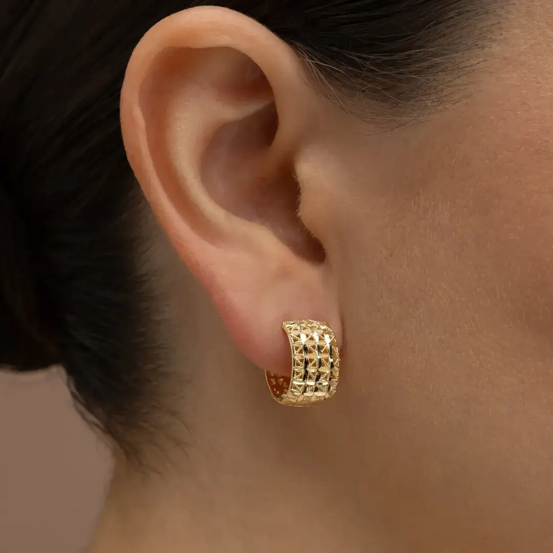 Brinco Diamantado Argola que Remete o Ouro — semijoia bruta diamantados da Santana Brutos, atacado para lojistas