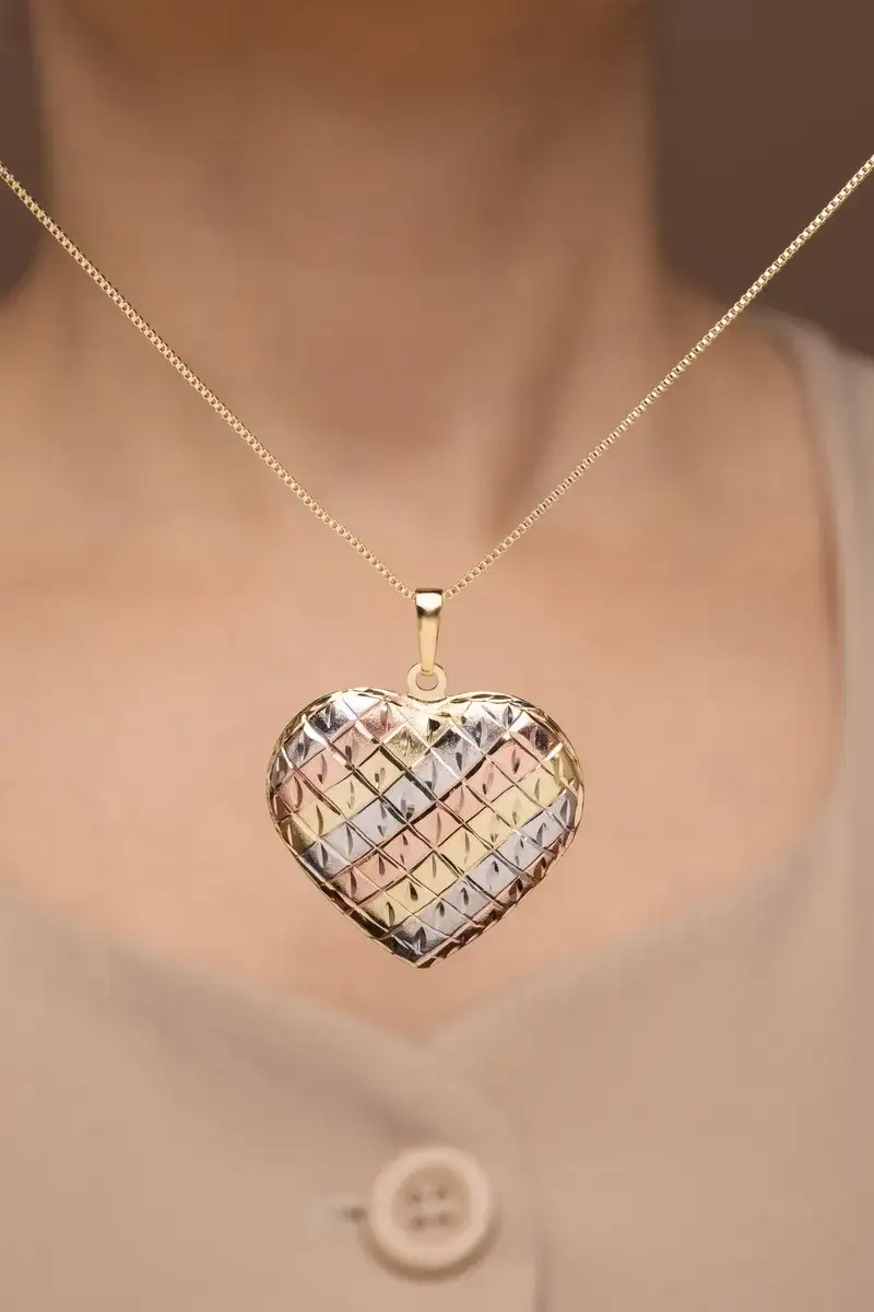 Pingente Coração Diamantado Clássico do Ouro — semijoia bruta diamantados da Santana Brutos, atacado para lojistas